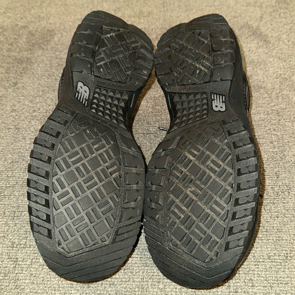 New Balance Comp Toe Shoes - Picture 7 of 9